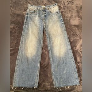 ❌SOLD❌ Zara low-rise wide leg ankle length jeans (not super wide legs!)